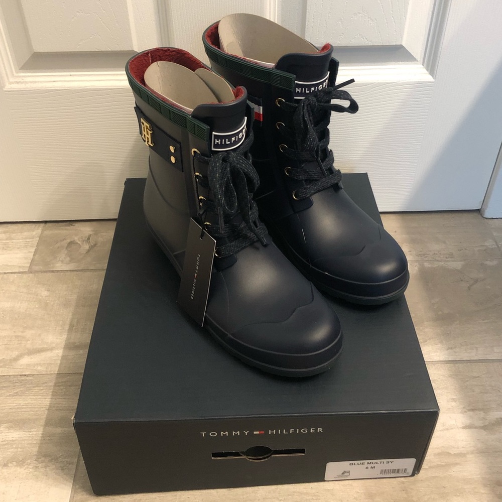 Tommy Hilfiger Toniee Rain Boot - Picture 4 of 5